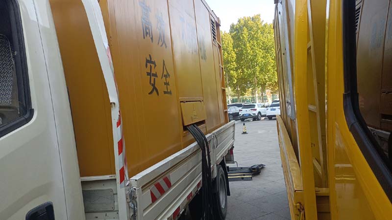 惠山如何判断柴油发电机组和UPS电源的切换时间是否符合要求？